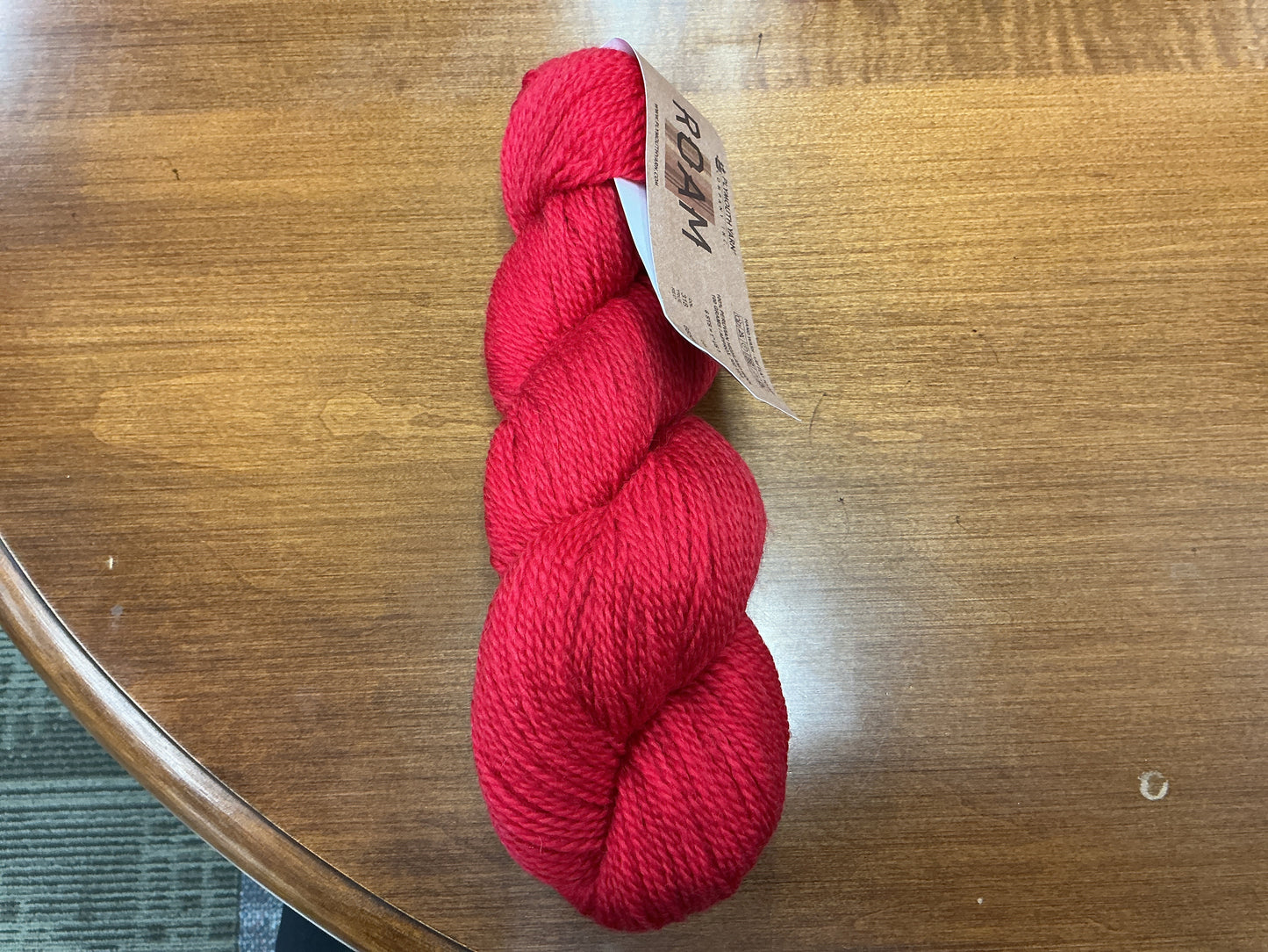 Roam 318 True Red