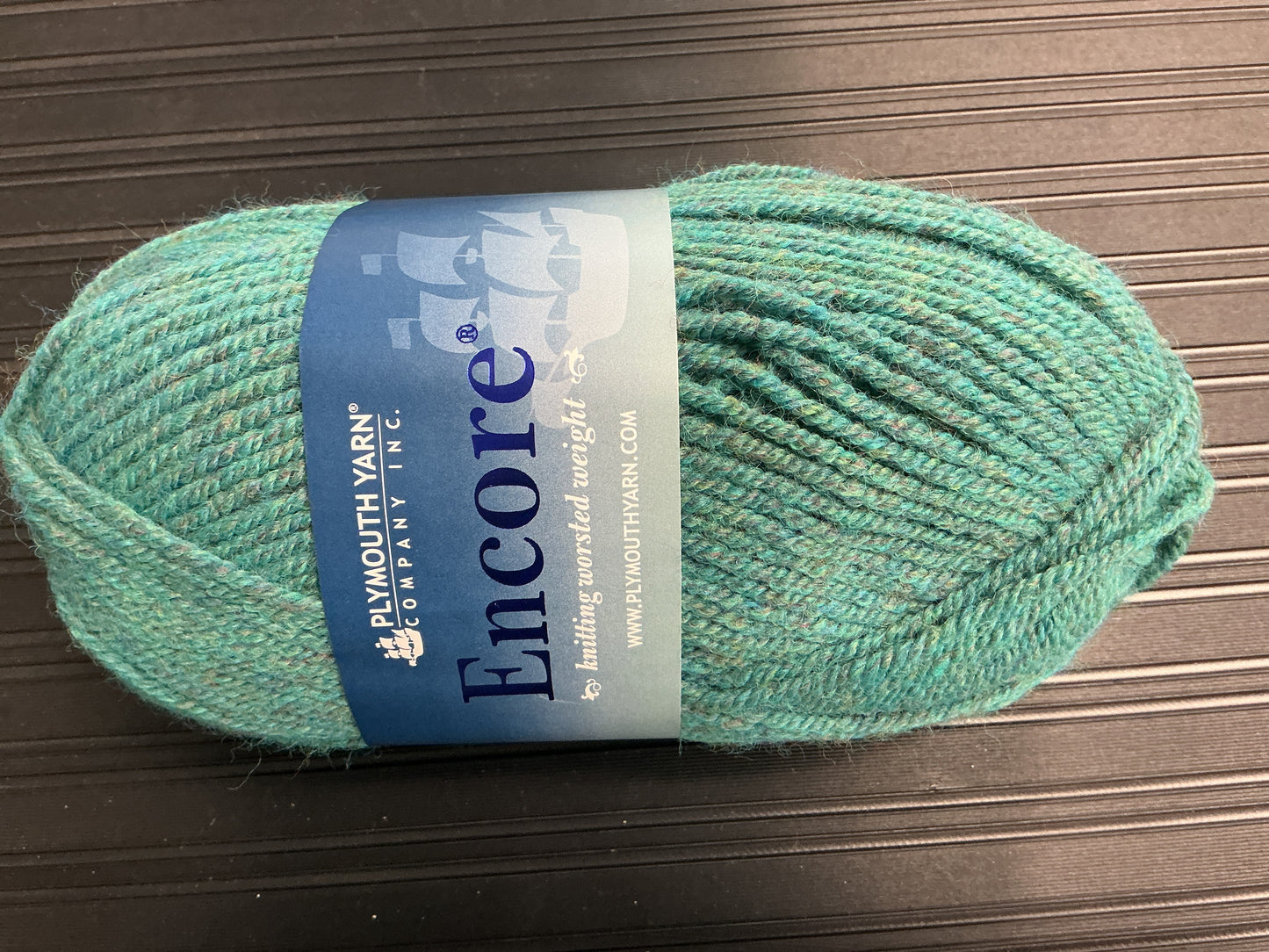 Encore worsted 687