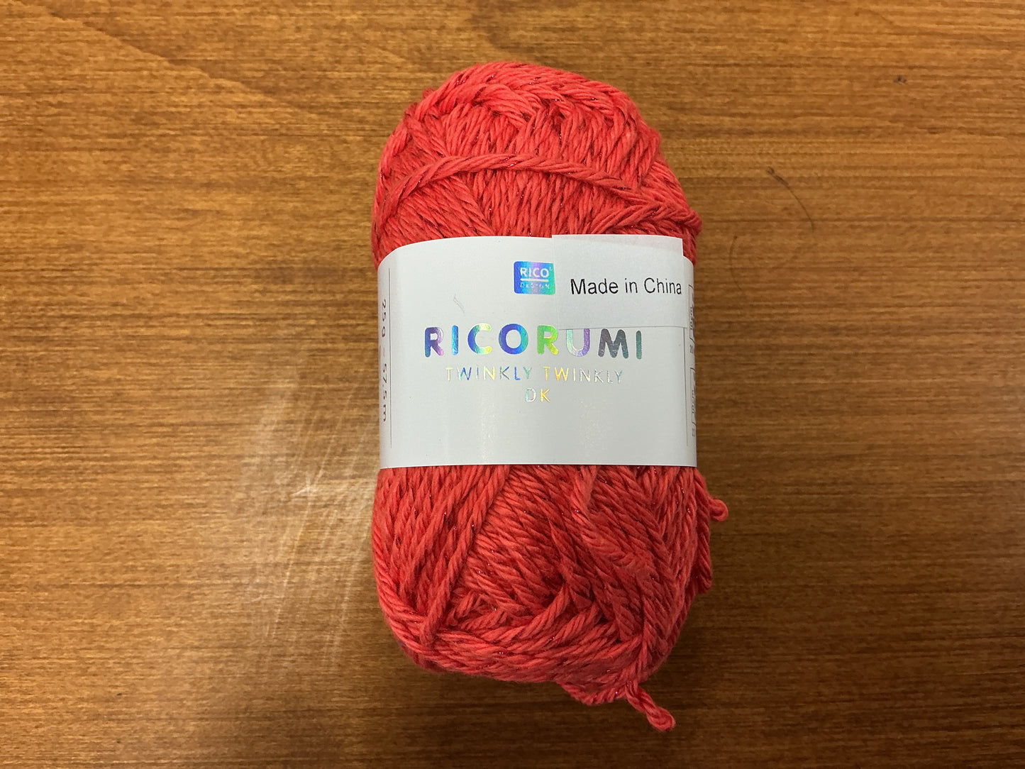 Ricorumi Twinkly Twinkly DK 009 Red