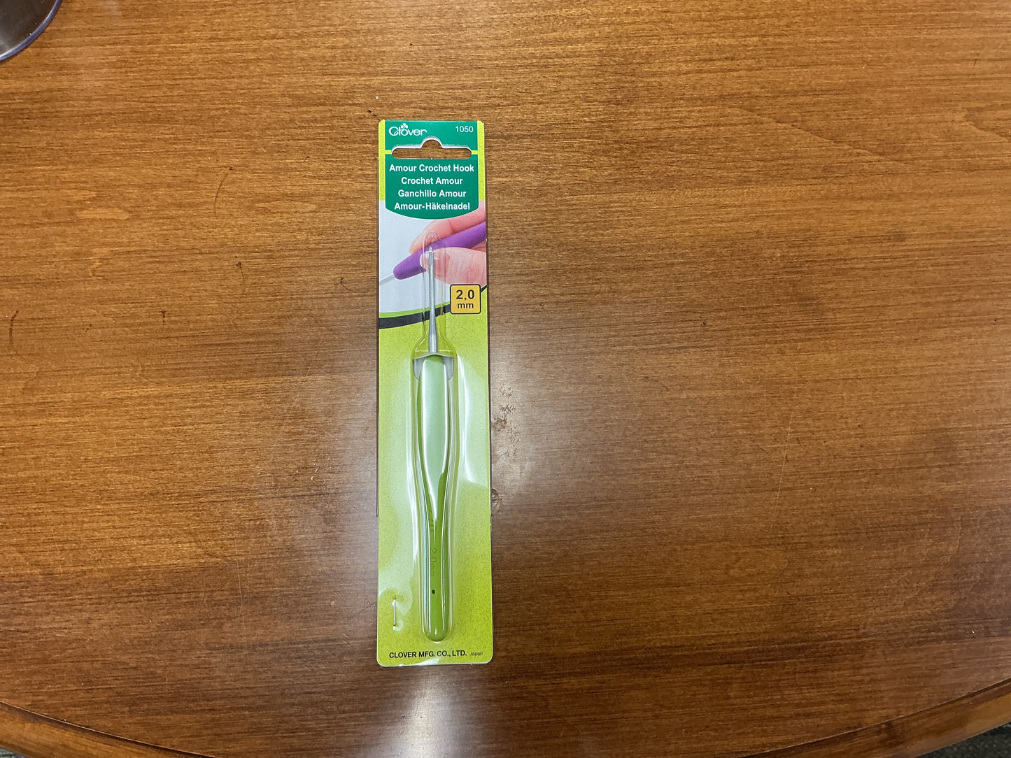 Clover Amour Crochet Hook 2mm