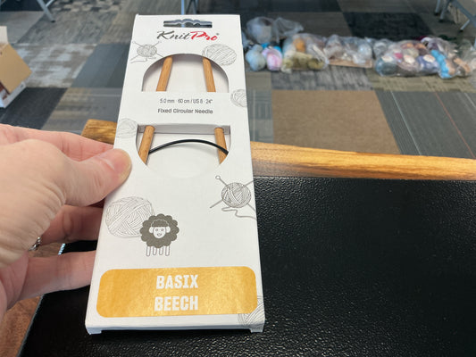 Basix beech knit pro 5mm, 24”, US 8 circular needle