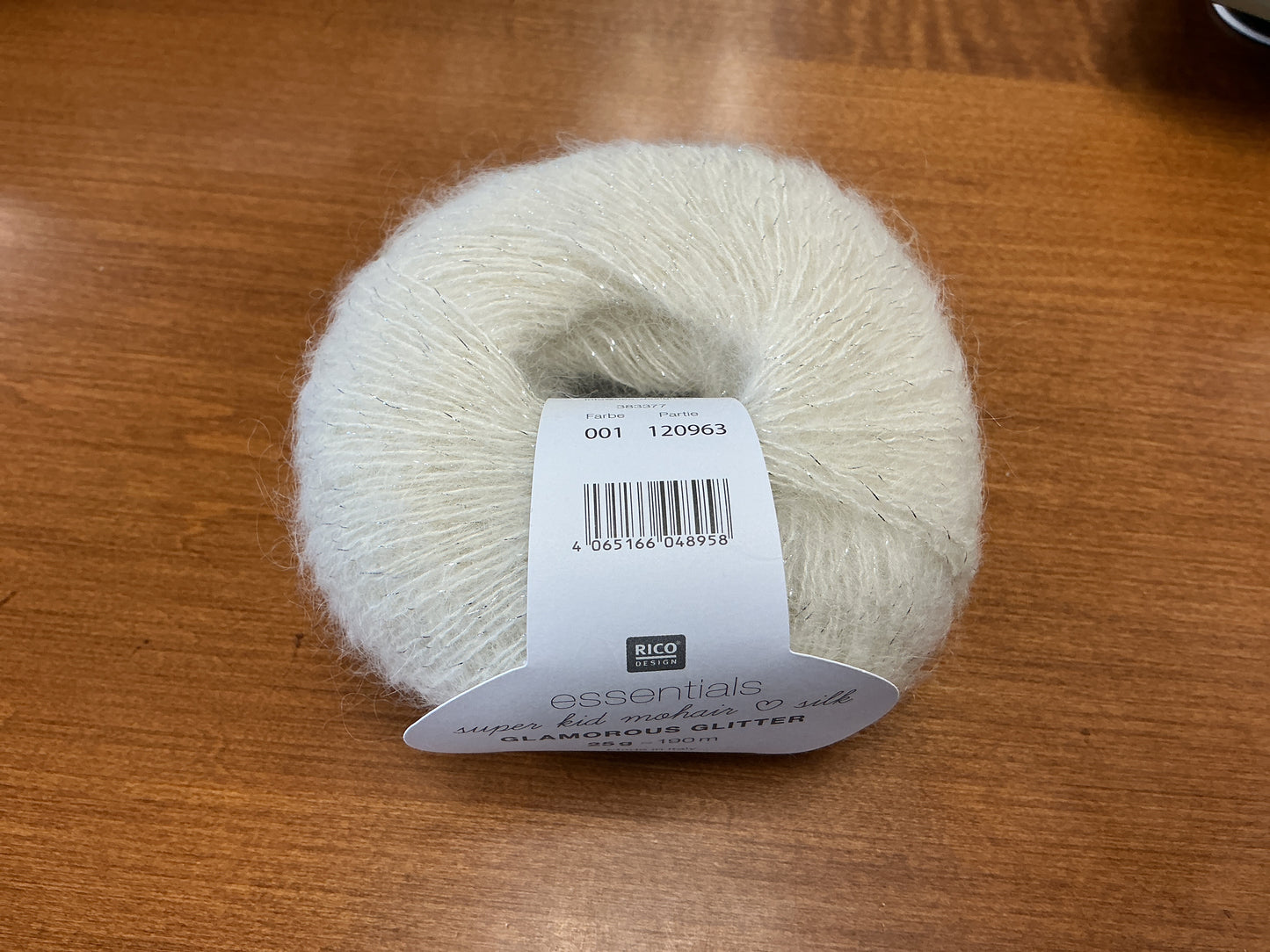 Essentials Super Kid Mohair 001