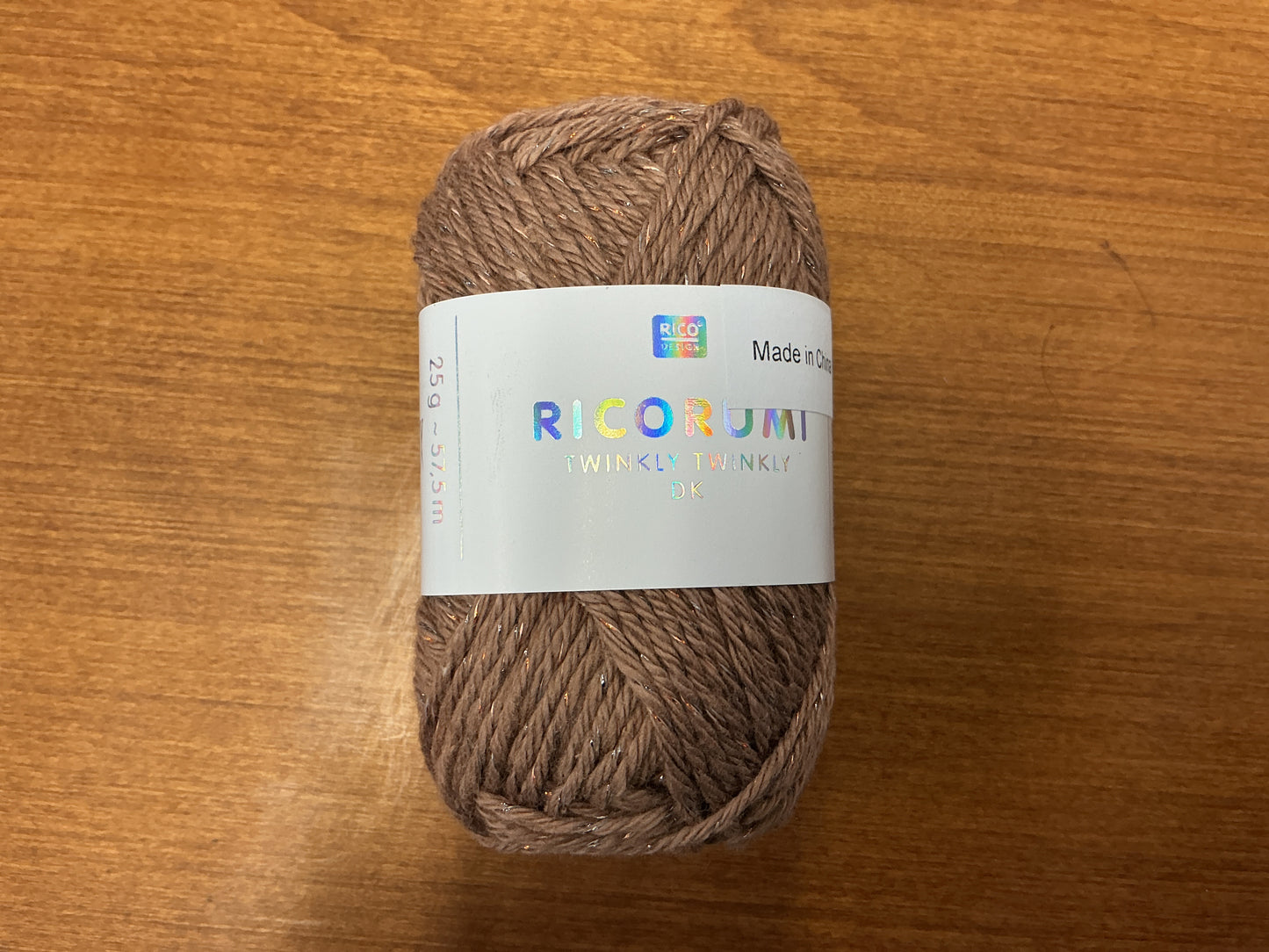 Ricorumi Twinkly Twinkly DK Brown 015