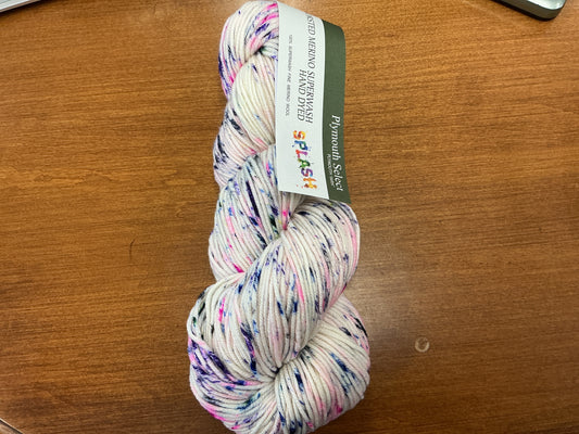 Worsted Merino Superwash Hand Dyed Splash 403 Magenta Mix