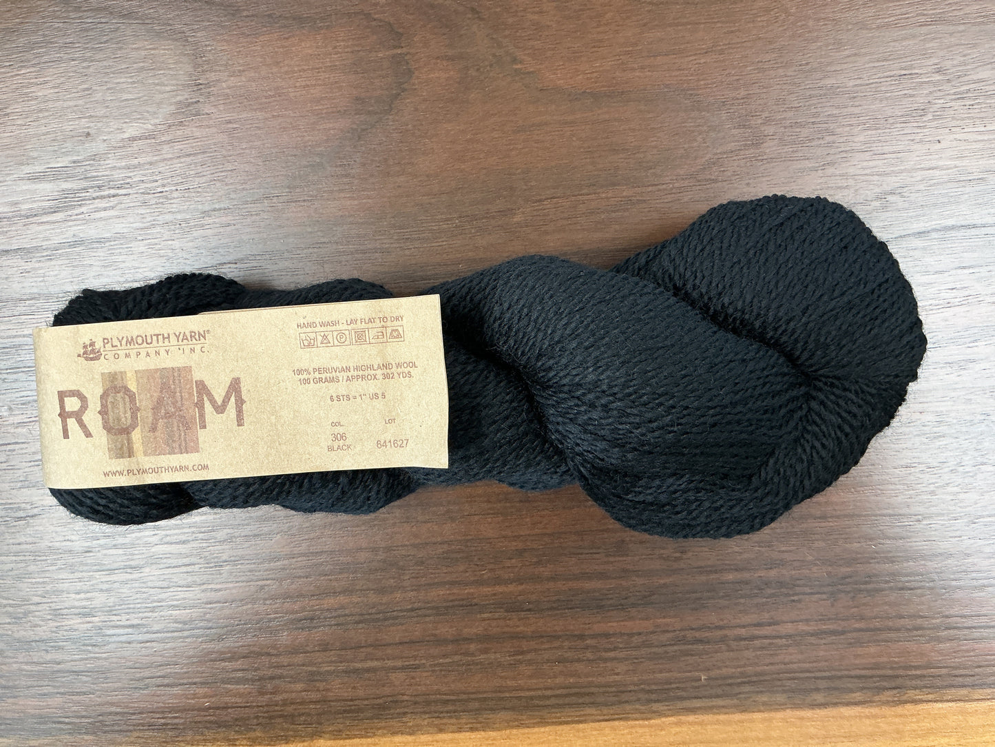 Roam Plymouth Yarn 306