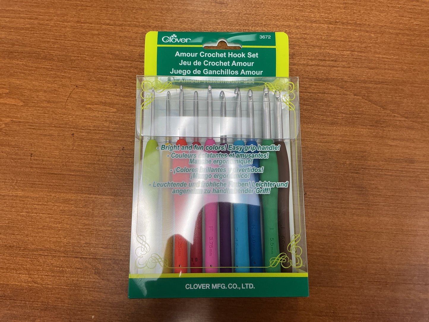 Clover Amour Crochet Hook Set