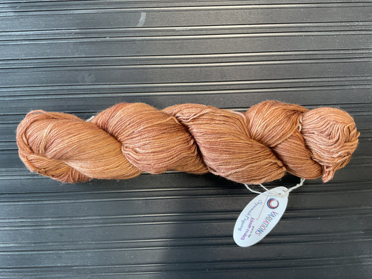 Variations Superwash Fingering 319