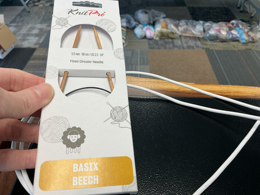 Basix Beech knit pro 3mm, 24”, US 2.5 circular needle
