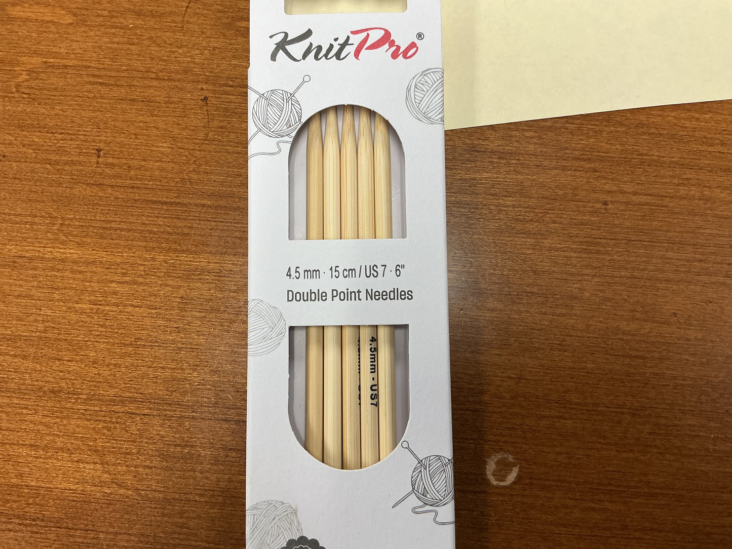 4.5mm, 15cm, US 7, 6” Double Point Needles